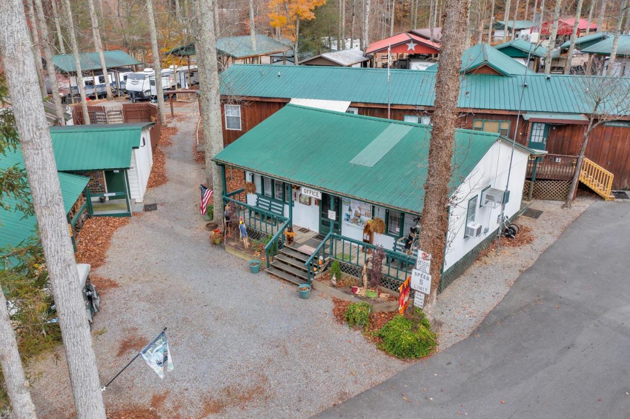 Arrow Creek Camp And Cabins Gatlinburg Exterior foto