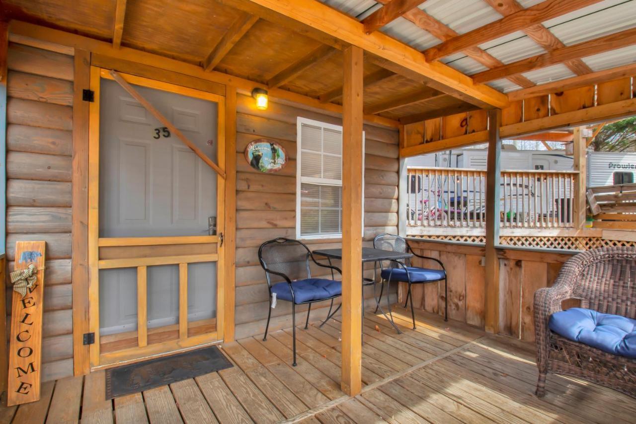 Arrow Creek Camp And Cabins Gatlinburg Exterior foto